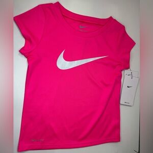 NWT Nike Hot pink dry fit workout shirt Girl 4T